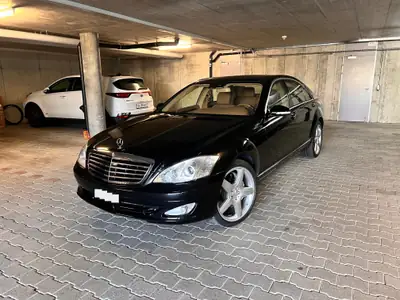 Mercedes-Benz S 600 L V12 — La dernière grande S-Klasse V12, véhicule suisse sans sinistre — vista esterna