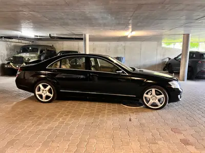 Mercedes-Benz S 600 L V12 — La dernière grande S-Klasse V12, véhicule suisse sans sinistre — fianco