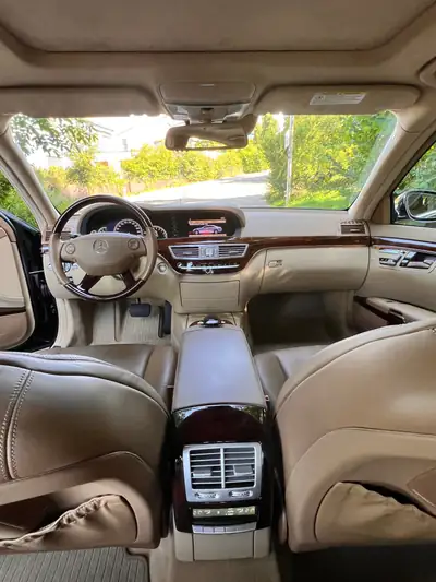 Mercedes-Benz S 600 L V12 — La dernière grande S-Klasse V12, véhicule suisse sans sinistre — Miniatura 10