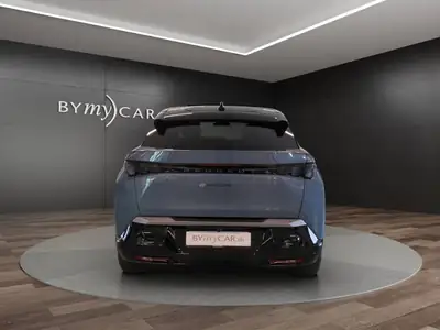 Peugeot 3008 73kWh GT — SUV électrique performant, 210 ch et design premium — Innenraum