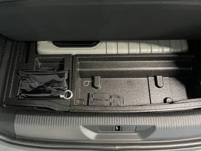 Peugeot 308 1.6 PHEV 180 GT — Hybride rechargeable, 10'000 km, design premium — Miniatur 13
