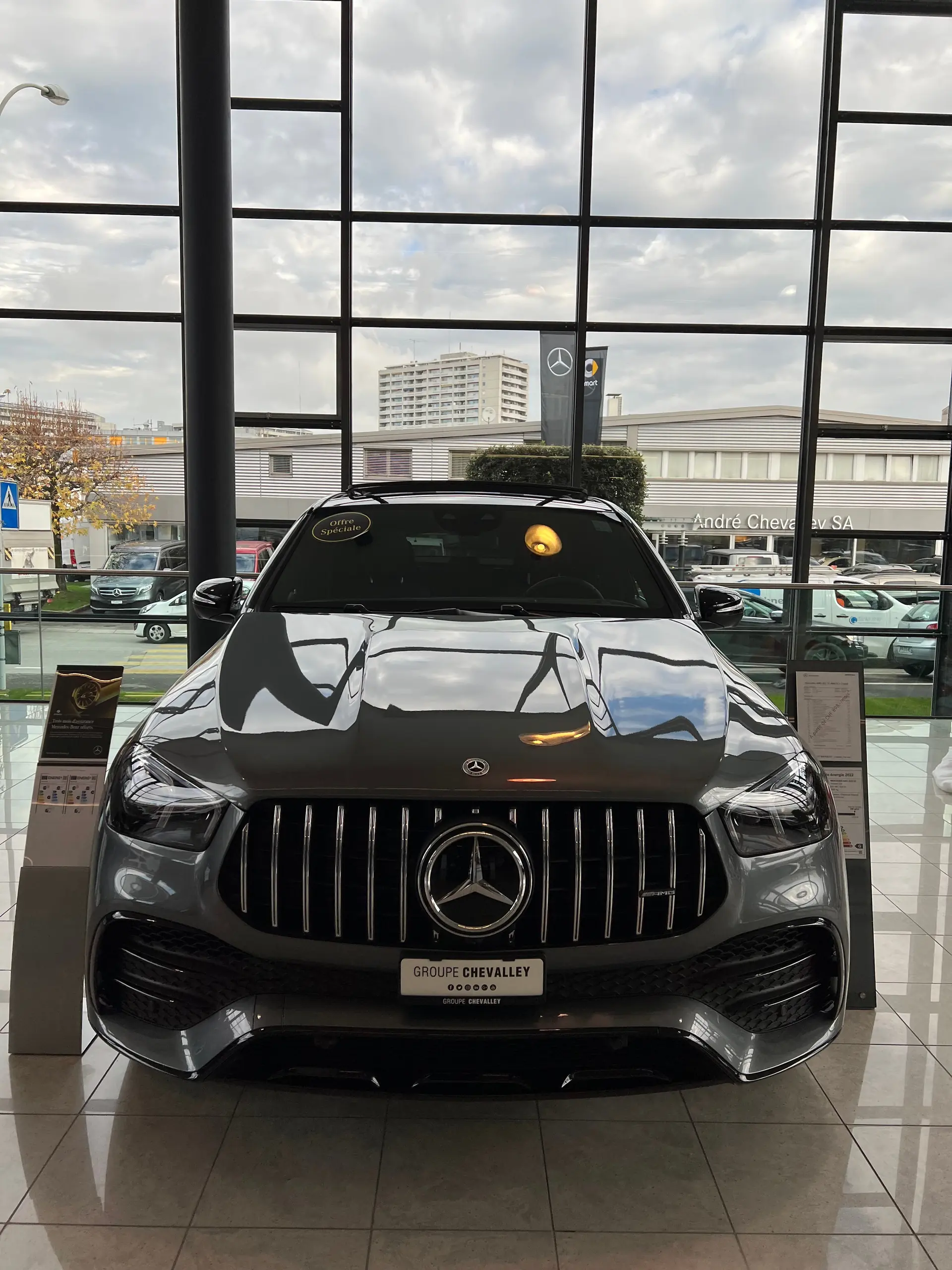Mercedes-Benz GLE 53 AMG Coupé — Performance hybride, 38 500 km seulement — vue extérieure