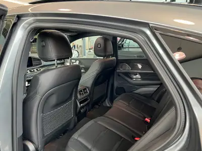 Mercedes-Benz GLE 53 AMG Coupé — Performance hybride, 38 500 km seulement — intérieur