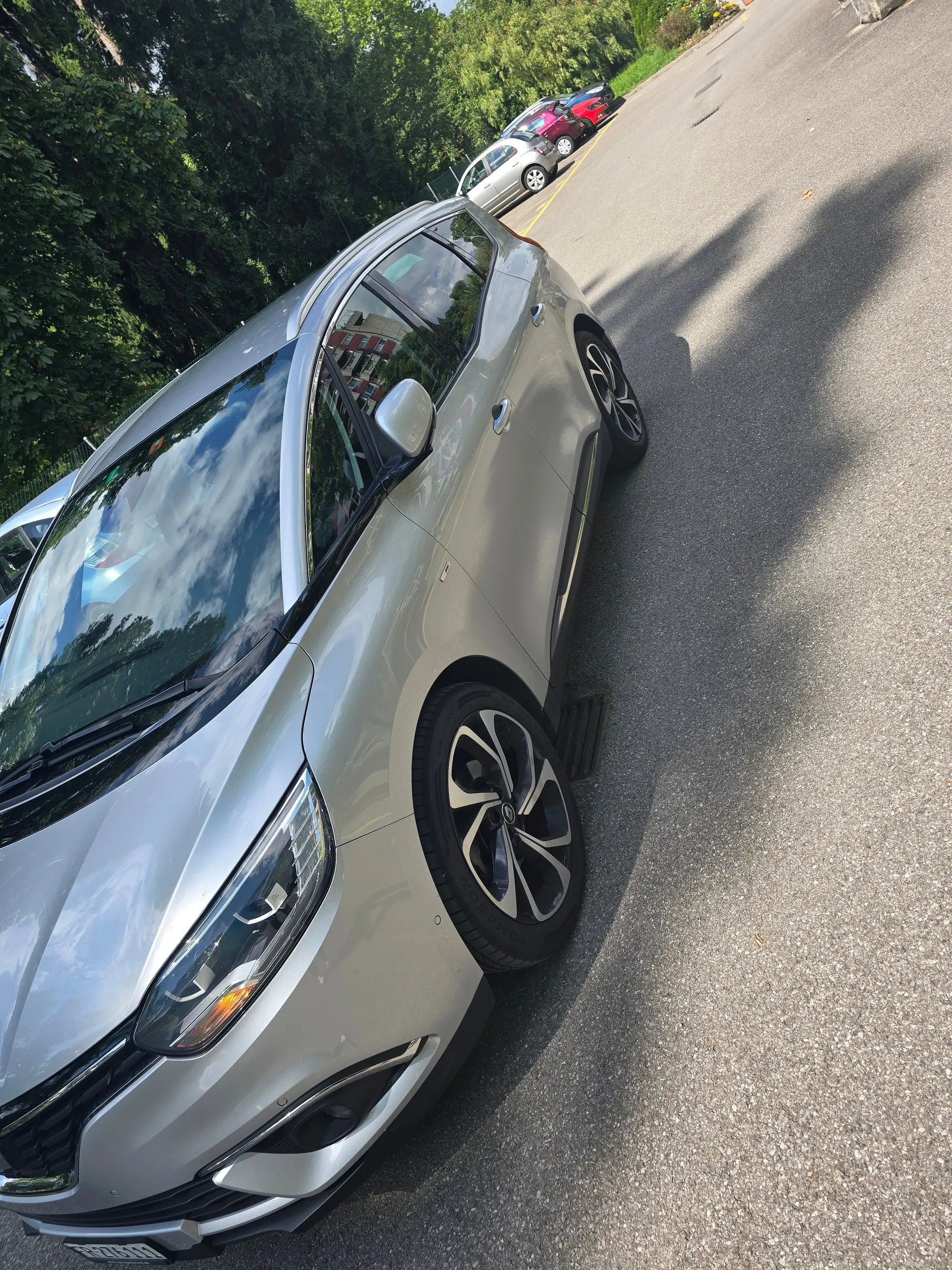 Renault Grand Scenic 2017 occasion Fribourg — 2