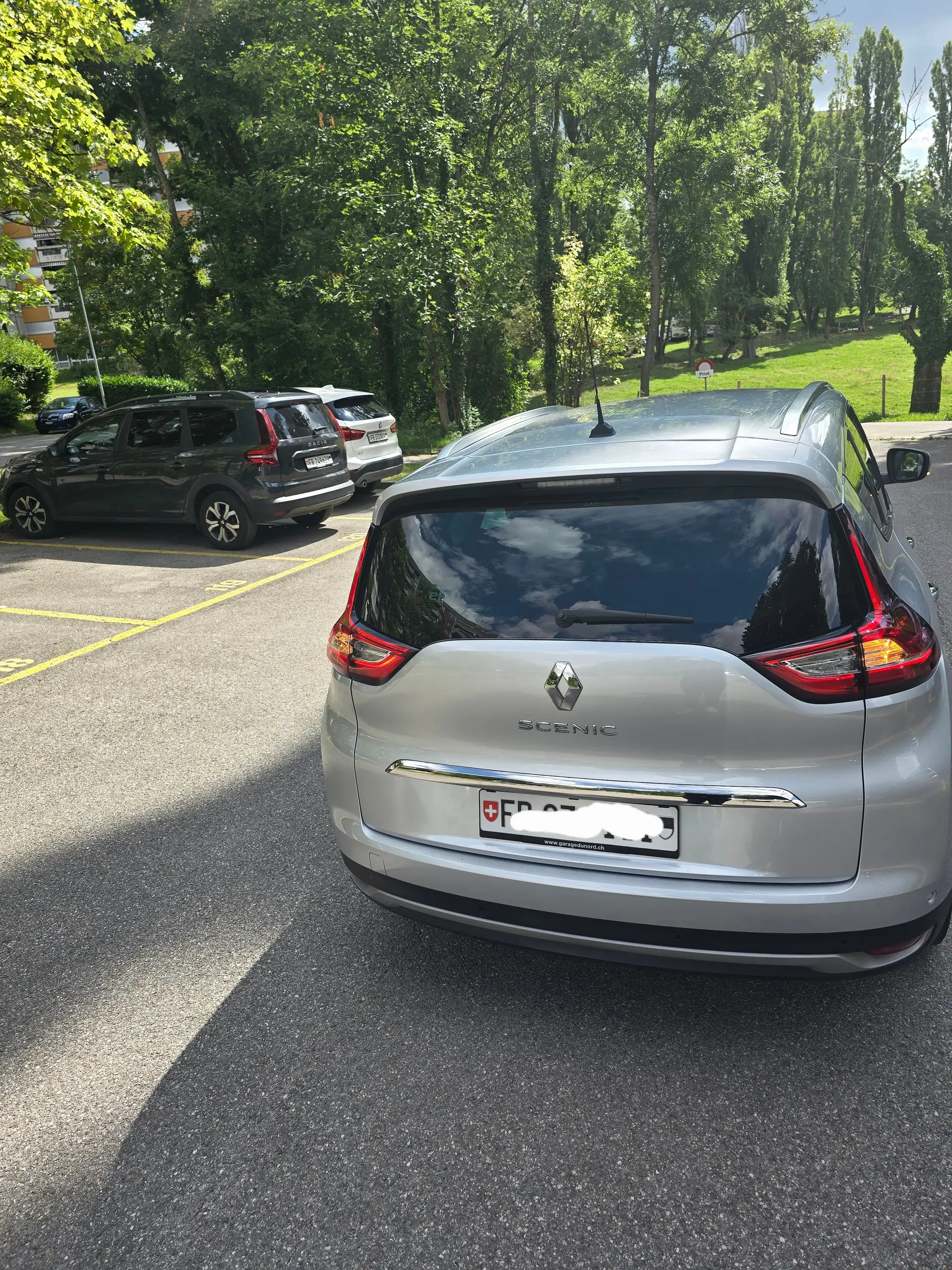 Renault Grand Scenic 2017 occasion Fribourg — 4