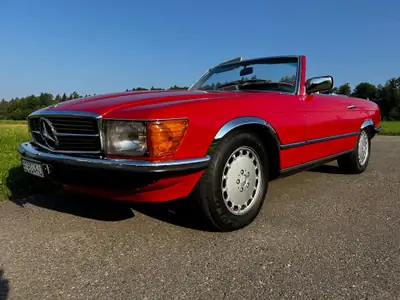 Mercedes-Benz SL 500 1983 — Cabriolet légendaire, moteur 5.0L, contrôle technique récent — Innenraum