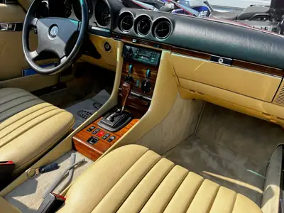 Mercedes-Benz SL 500 1983 — Cabriolet légendaire, moteur 5.0L, contrôle technique récent — Miniatur 9