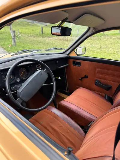 Saab 96 L — Vétéran suédois authentique, moteur V4 1976 — arrière