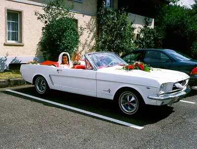 Ford Mustang Cabrio V8 1965 — Légende américaine, véhicule vétéran, 69 000 km — dashboard