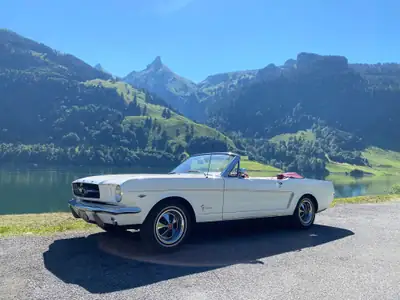 Ford Mustang Cabrio V8 1965 — Légende américaine, véhicule vétéran, 69 000 km — Thumbnail 11