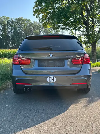 BMW 328i Touring Steptronic M-Sport Line — Break sportif entretenu BMW, 245 ch — Miniature 8