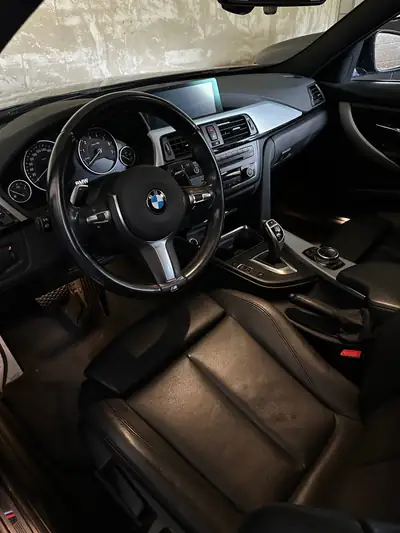 BMW 328i Touring Steptronic M-Sport Line — Break sportif entretenu BMW, 245 ch — Miniature 12
