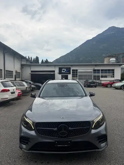 Mercedes-Benz GLC 43 AMG 4Matic — SUV haute performance, 165 000 km seulement — Miniatur 18