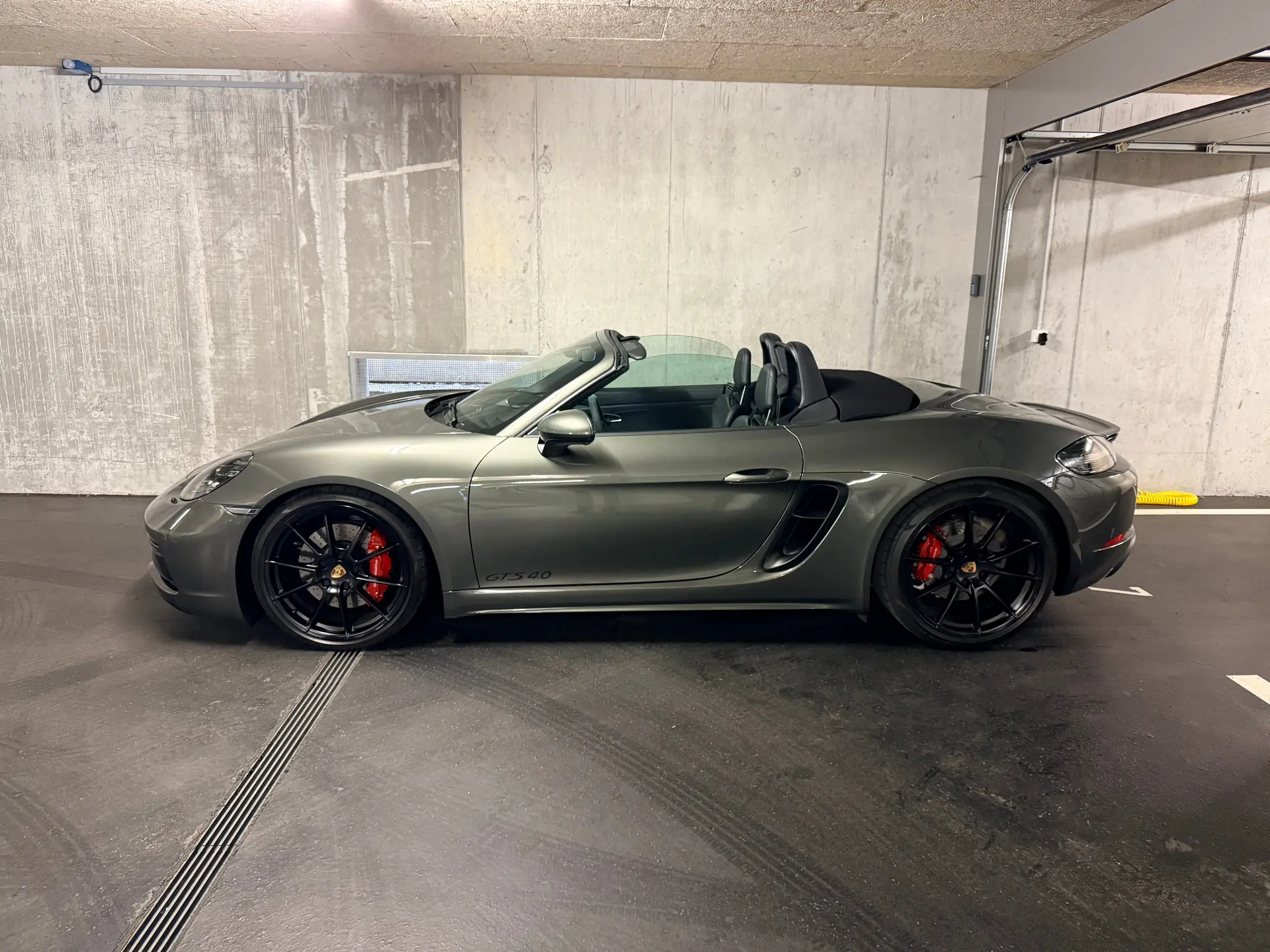 Porsche 718 Boxster GTS 4.0 PDK — Cabriolet sportif 400 ch, sièges carbone, très peu kilométré