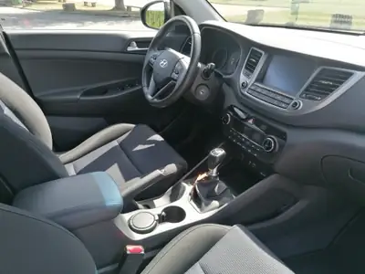 Hyundai Tucson 2.0 CRDI Plena 2WD — SUV diesel fiable, 63'000 km seulement — Heckansicht