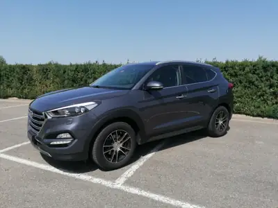 Hyundai Tucson 2.0 CRDI Plena 2WD — SUV diesel fiable, 63'000 km seulement — Außenansicht