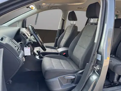 VW Sharan 2.0 TDI — Monospace familial 7 places, moteur économe et équipé — Miniature 9