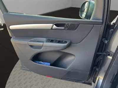 VW Sharan 2.0 TDI — Monospace familial 7 places, moteur économe et équipé — Miniature 12