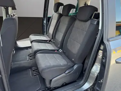 VW Sharan 2.0 TDI — Monospace familial 7 places, moteur économe et équipé — Miniature 13