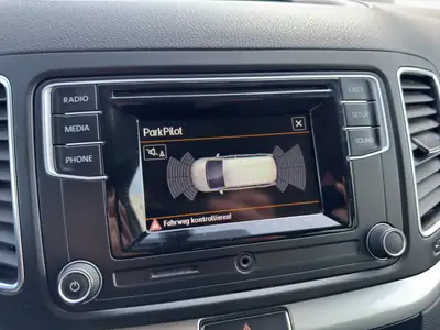 VW Sharan 2.0 TDI — Monospace familial 7 places, moteur économe et équipé — Miniature 23