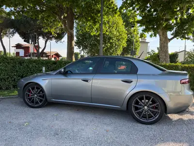ALFA ROMEO 159 1.8 TB — Berline sportive élégante, 200 ch et faible kilométrage — Miniature 14