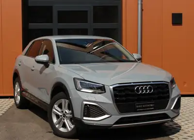 Audi Q2 35 TFSI S-tronic 2024 — Compact SVU sportif, quasi neuf avec 3700 km — vue extérieure