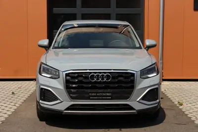 Audi Q2 35 TFSI S-tronic 2024 — Compact SVU sportif, quasi neuf avec 3700 km — côté