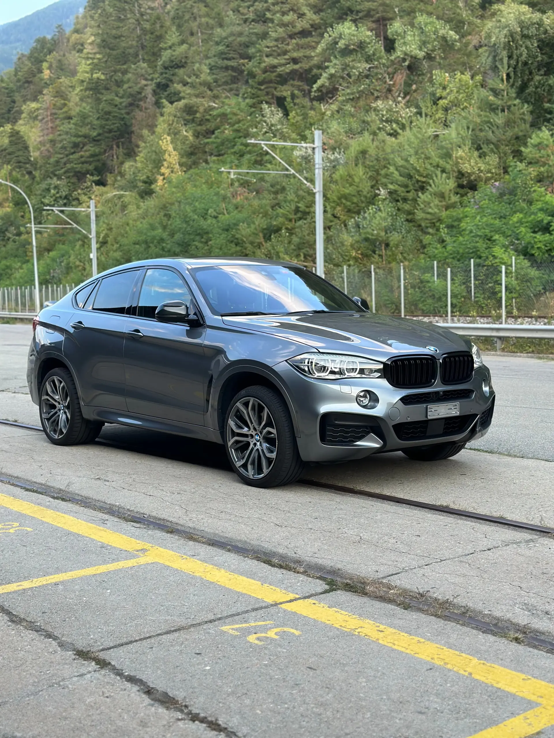 BMW X6 xDrive 40d M Sport Plus — Coupé SUV premium diesel, 107'000 km