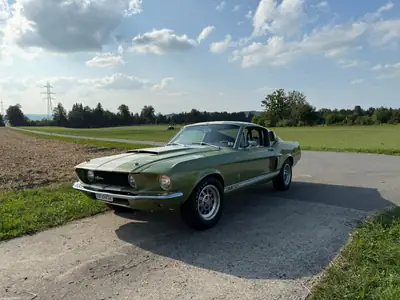 Ford Mustang Shelby GT 500 1967 — Muscle car légendaire, moteur 6.9L 360 ch — Außenansicht
