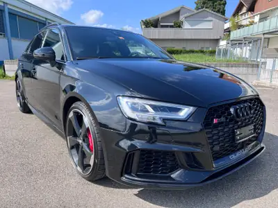 Audi RS3 Sportback « All Black » — 400 ch, Matrix LED, 85'000 km seulement — vue extérieure