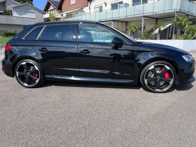 Audi RS3 Sportback « All Black » — 400 ch, Matrix LED, 85'000 km seulement — arrière