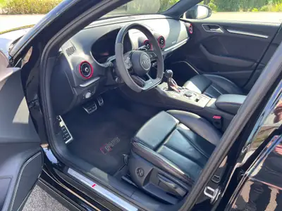 Audi RS3 Sportback « All Black » — 400 ch, Matrix LED, 85'000 km seulement — Miniature 7