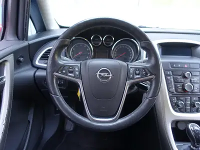 Opel Astra 1.6i Turbo Sport 180 ch — Berline dynamique, sans sinistre, 202 400 km — Thumbnail 12
