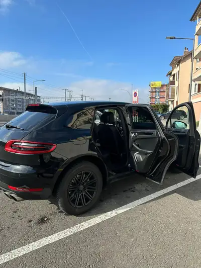 Porsche Macan S PDK — SUV sportif 340 ch, sans accident, kilométrage affichéè — Miniatura 8