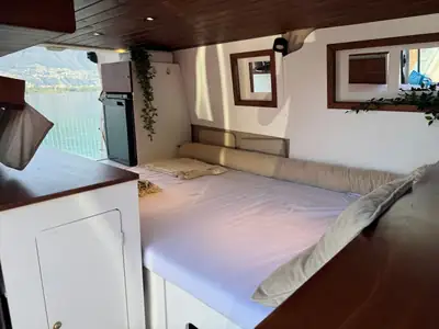 Ford Transit Custom L2H1 Campervan — Aménagement personnel, 45'000 km seulement — Innenraum