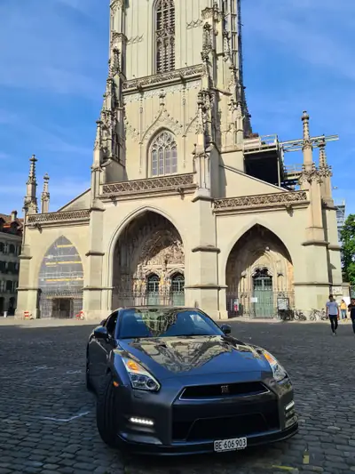 Nissan GT-R 3.8 V6 Biturbo Black Edition — Hypercar Japonaise Authentique, Jamais Modifiée — Miniatur 17