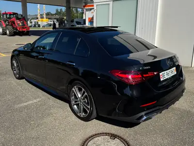 Mercedes-Benz C 300 4Matic AMG Line — Berline Premium Hybride Essence, 138 000 km — fianco