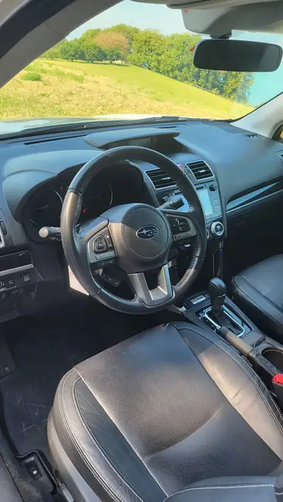 Subaru Forester 2.0i Executive — SUV polyvalent, transmission Lineartronic, 89'000 km — dashboard