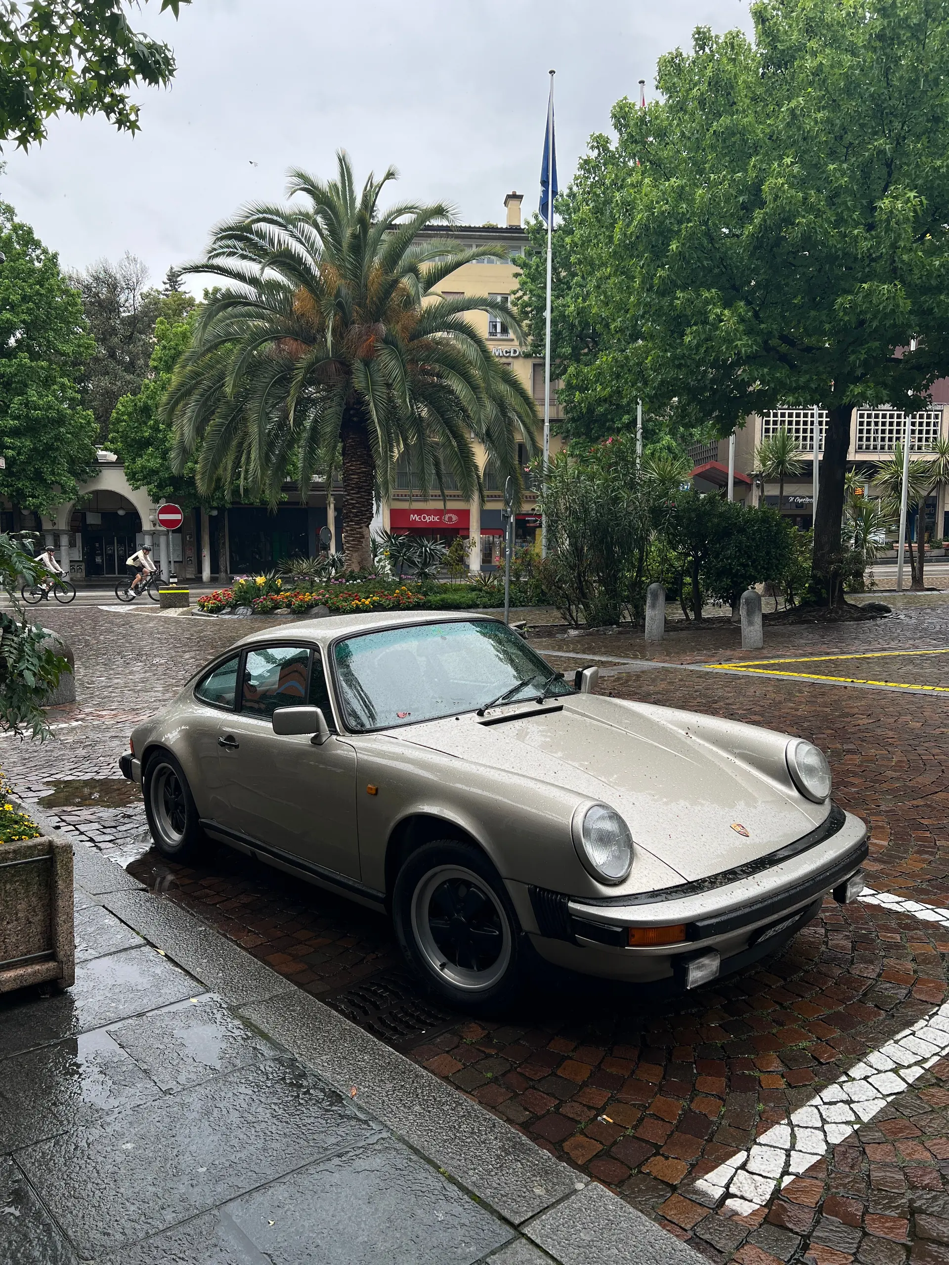 Porsche 911 SC 1980 — Légende intemporelle, seulement 32 000 km — vue extérieure