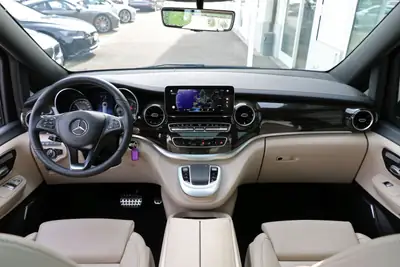 Mercedes-Benz V 300 d lang Exclusive 4Matic — Monospace premium 7 places, pack luxe complet — detail