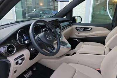 Mercedes-Benz V 300 d lang Exclusive 4Matic — Monospace premium 7 places, pack luxe complet — Thumbnail 7