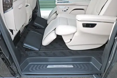 Mercedes-Benz V 300 d lang Exclusive 4Matic — Monospace premium 7 places, pack luxe complet — Thumbnail 10