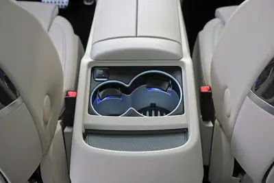 Mercedes-Benz V 300 d lang Exclusive 4Matic — Monospace premium 7 places, pack luxe complet — Thumbnail 22