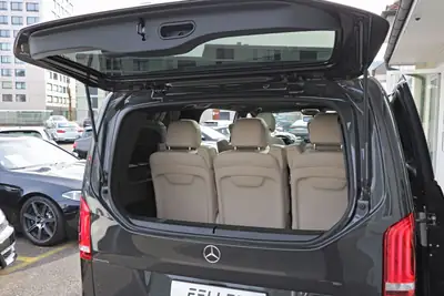 Mercedes-Benz V 300 d lang Exclusive 4Matic — Monospace premium 7 places, pack luxe complet — Thumbnail 30