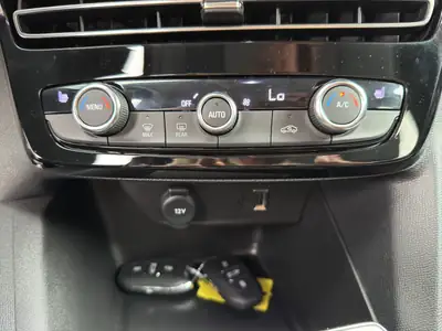 Opel Mokka e GS Line Elegance 2024 — SUV électrique compact, quasi neuf avec garantie batterie — Thumbnail 16