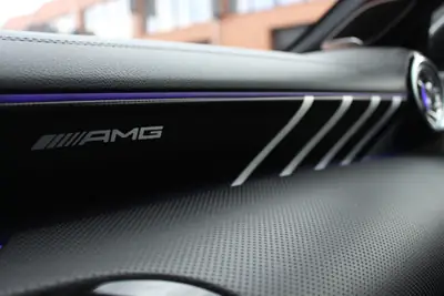 Mercedes-Benz CLA 45 S AMG Shooting Brake — Performance 422 ch, Traction intégrale, 98'000 km — Miniature 19
