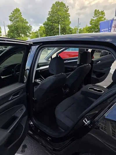 VW Tiguan Golf 8 eTSI 1.0 — Hybride léger économique, 103'000 km — Miniatura 10