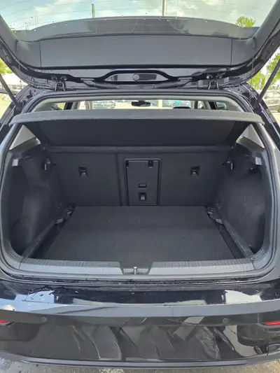 VW Tiguan Golf 8 eTSI 1.0 — Hybride léger économique, 103'000 km — Miniatura 12