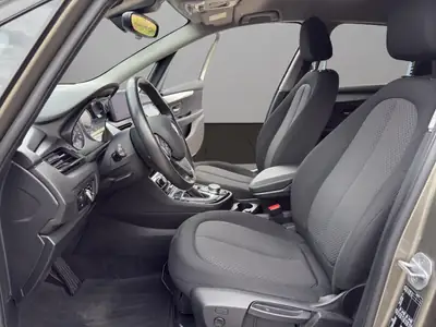 BMW 218 Active Tourer xDrive — Monospace compact diesel, transmission automatique, entretien à jour — Miniatura 9