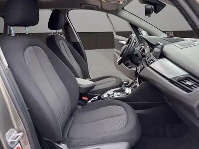 BMW 218 Active Tourer xDrive — Monospace compact diesel, transmission automatique, entretien à jour — Miniatura 17